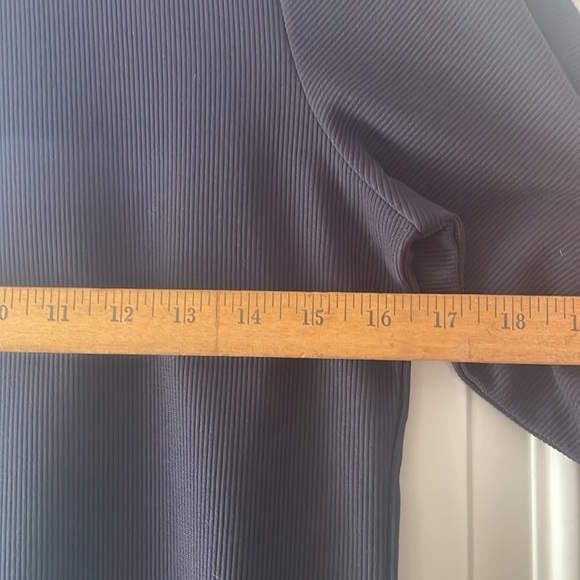 ANN TAYLOR ribbed navy Blue 3/4 sleeve Mock Neck Top - Picture 6 of 6